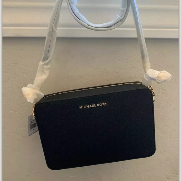 Michael Kors crossbody bag - Picture 1 of 4
